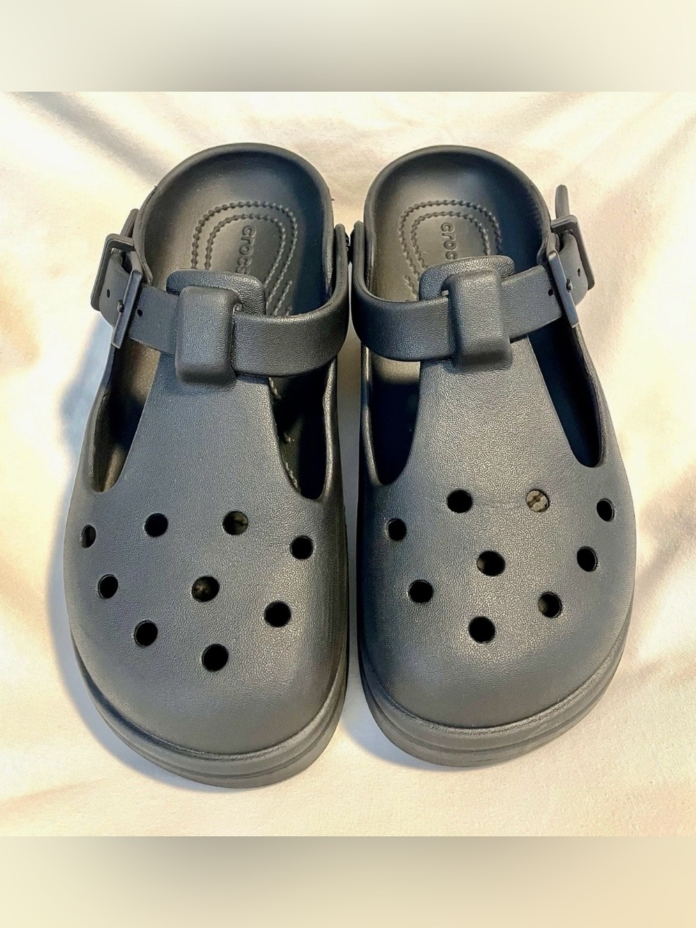 *NWOT* CROCS Classic Mary Jane Clog -Women's 7 Men’s 5- Slip On/Comfort - Black